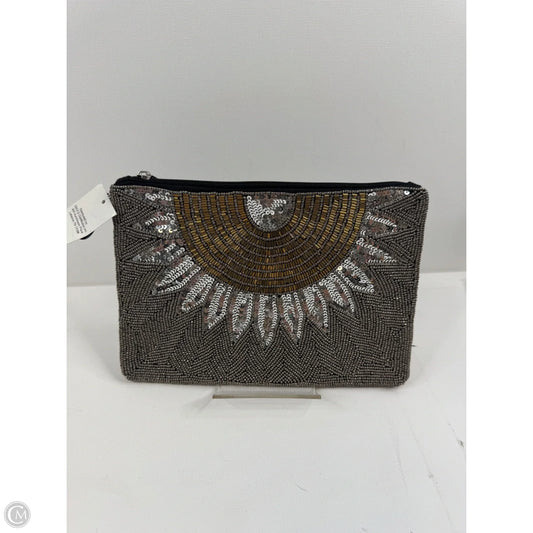 Clutch By Clothes Mentor, Size: Medium