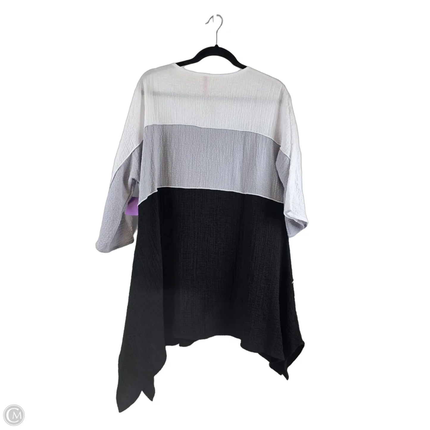 Top Short Sleeve By Ic By Connie K In Black & Grey, Size: L