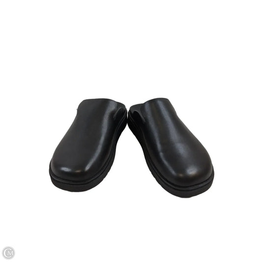 Shoes Flats By Fitflop In Black, Size: 10