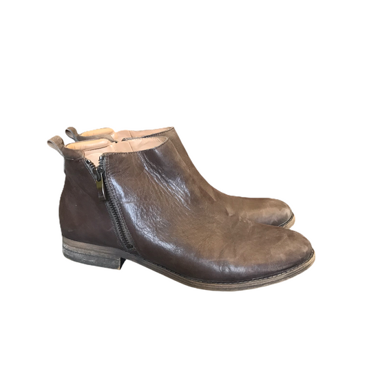 Boots Ankle Flats By Franco Sarto In Brown, Size: 9.5