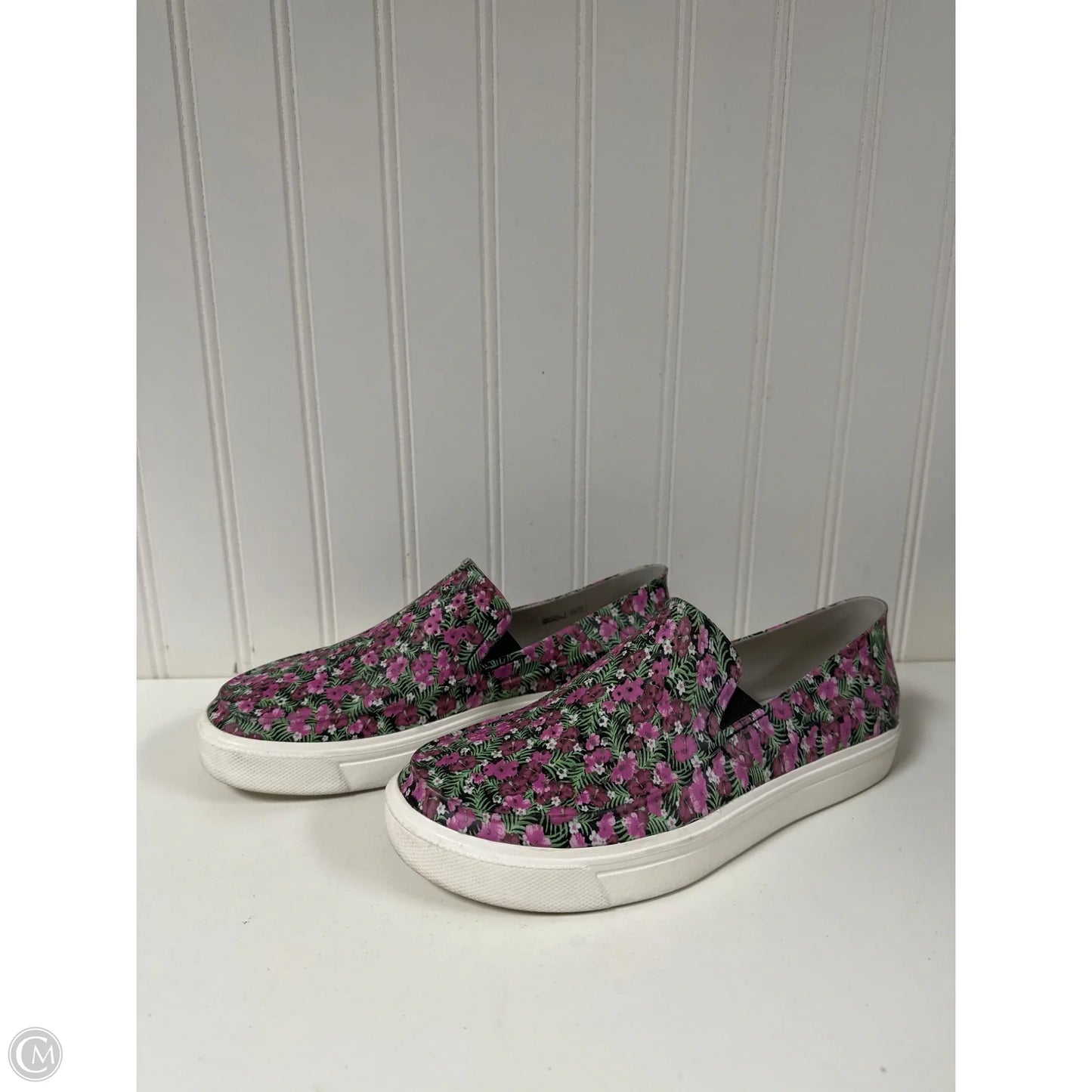 Shoes Flats By Crocs In Floral Print, Size: 7