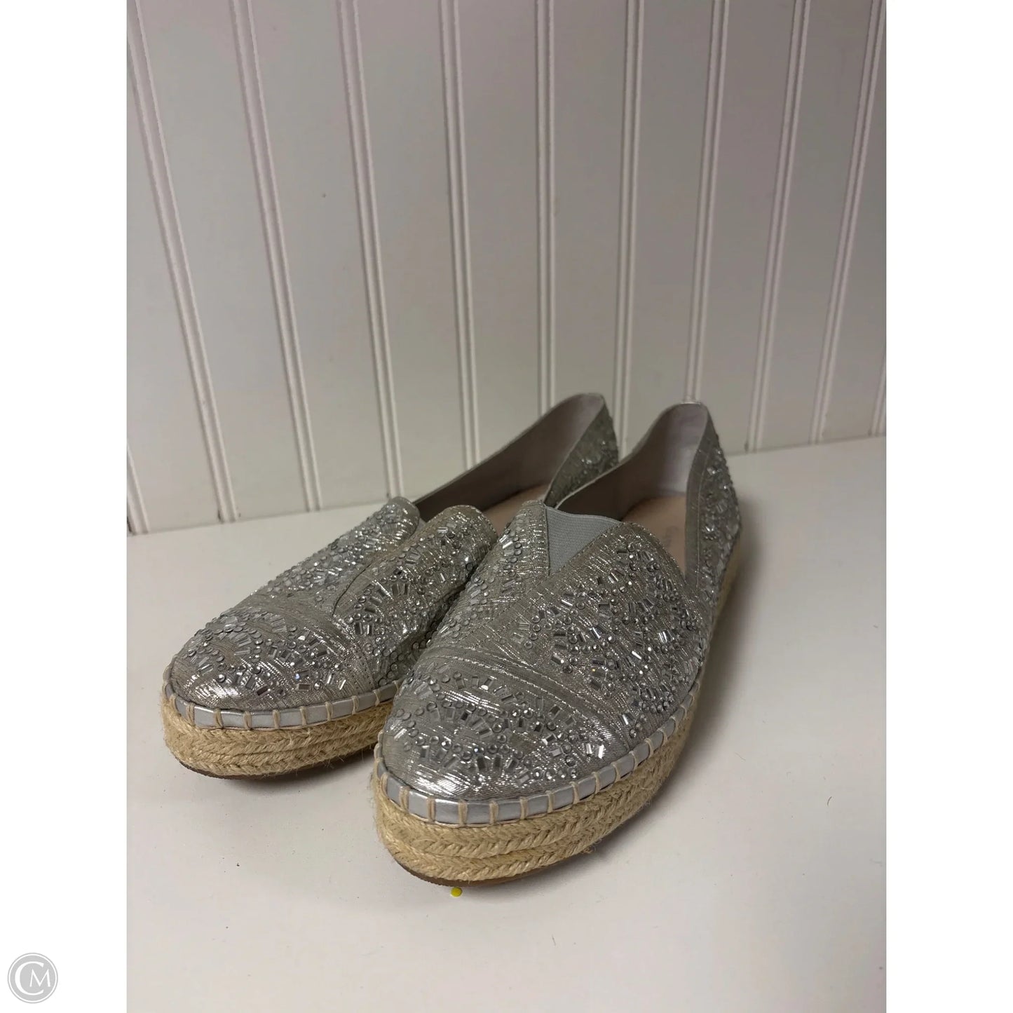 Shoes Flats By Gianni Bini In Silver, Size: 8