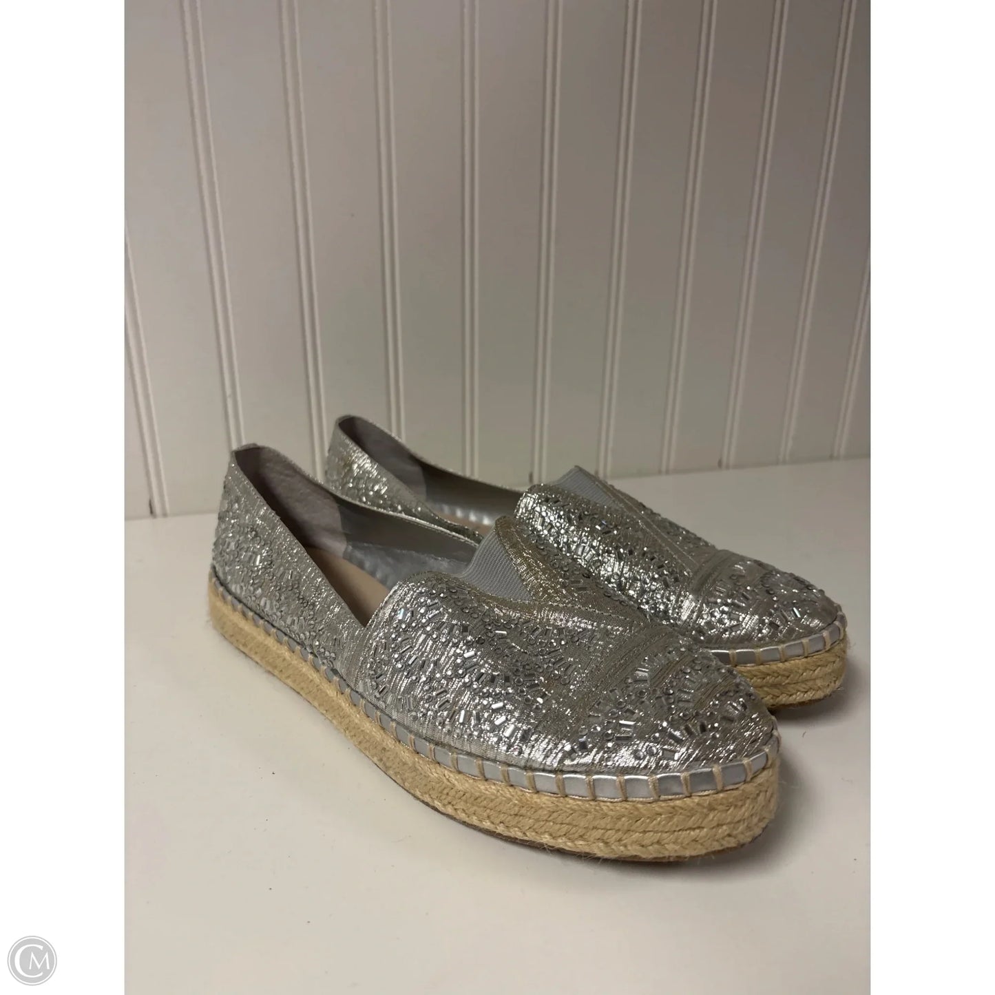 Shoes Flats By Gianni Bini In Silver, Size: 8