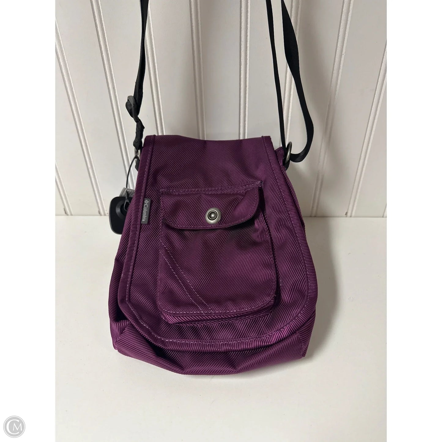 Handbag By Columbia, Size: Small