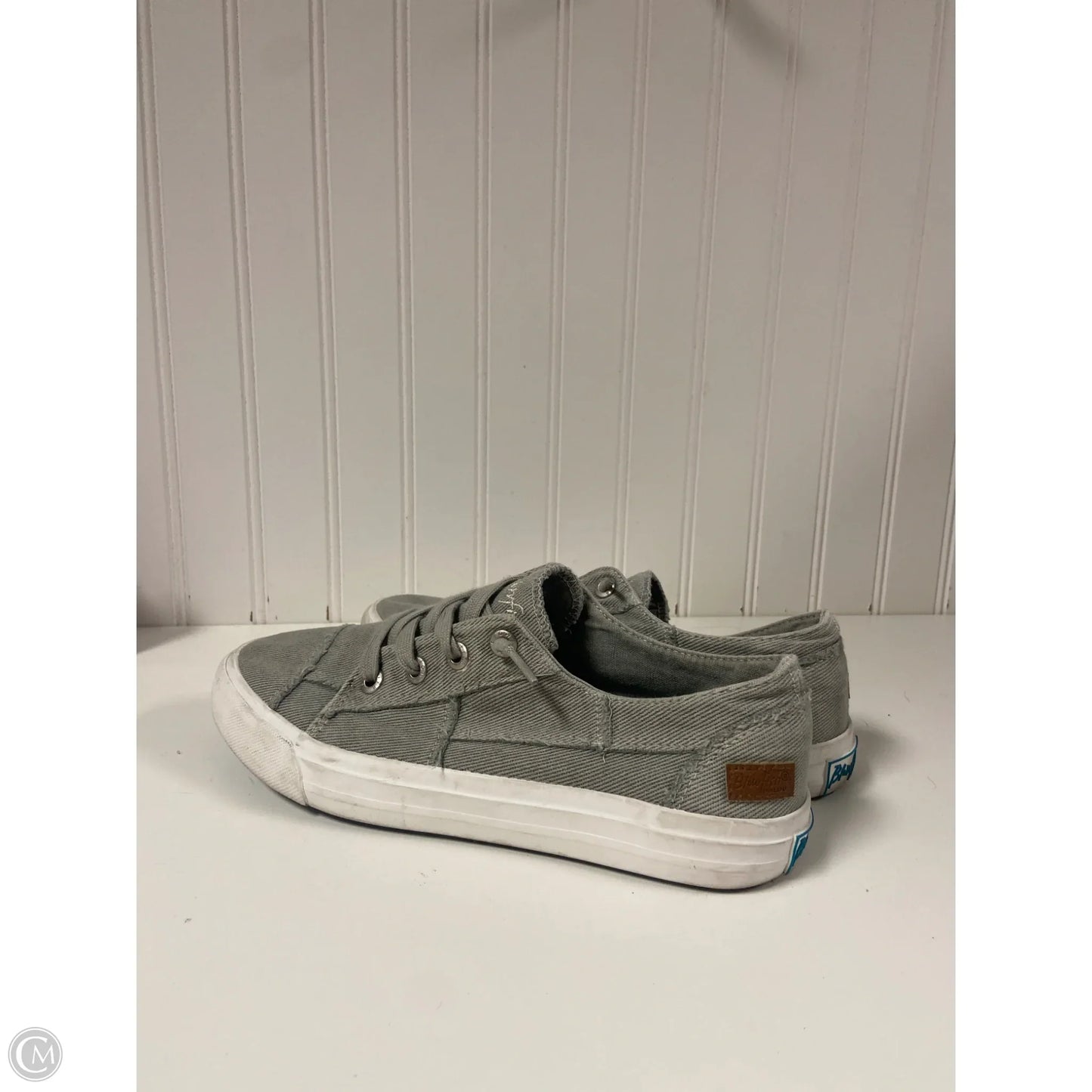 Shoes Flats By Blowfish In Grey, Size: 10