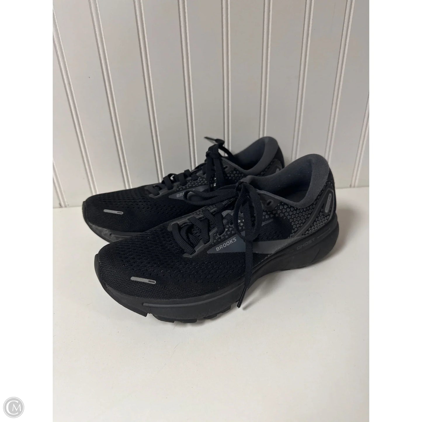 Shoes Athletic By Brooks In Black, Size: 8
