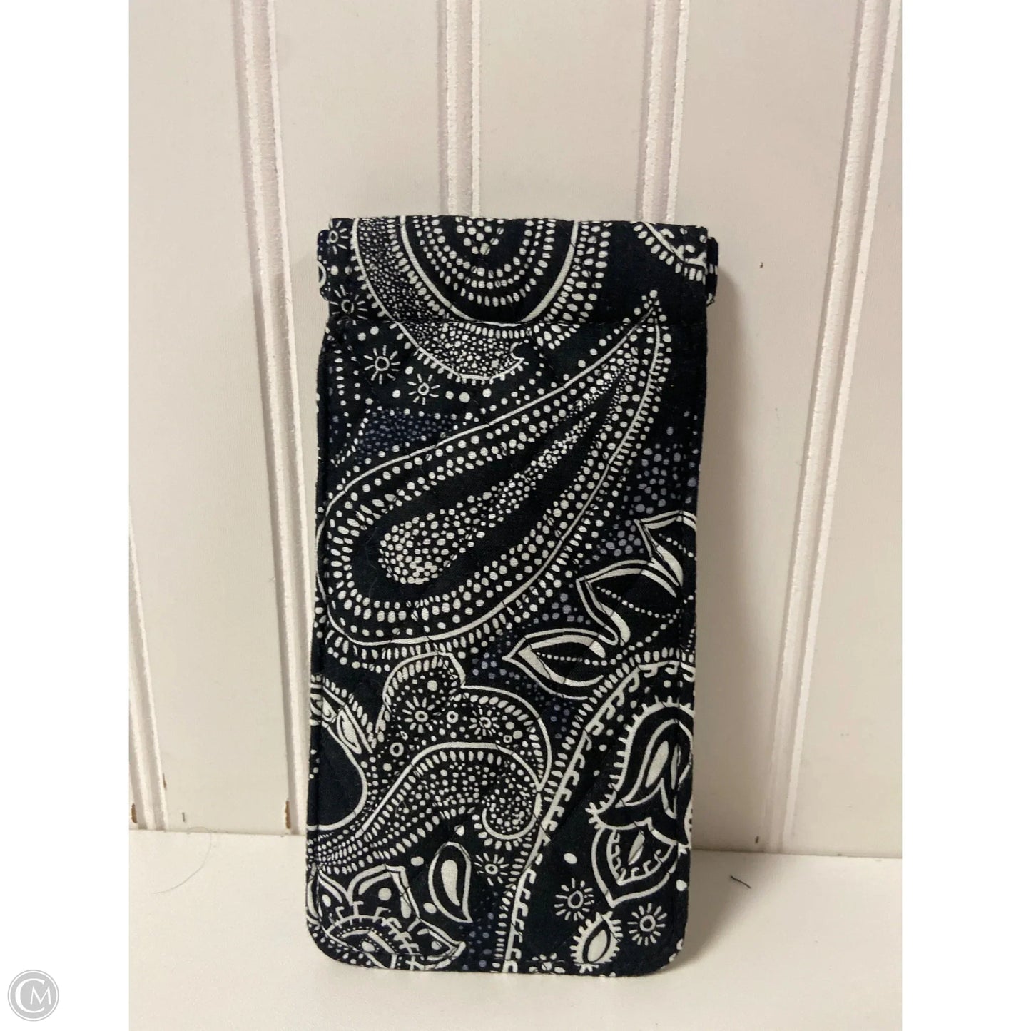 Sunglass Case By Vera Bradley, Size: Medium