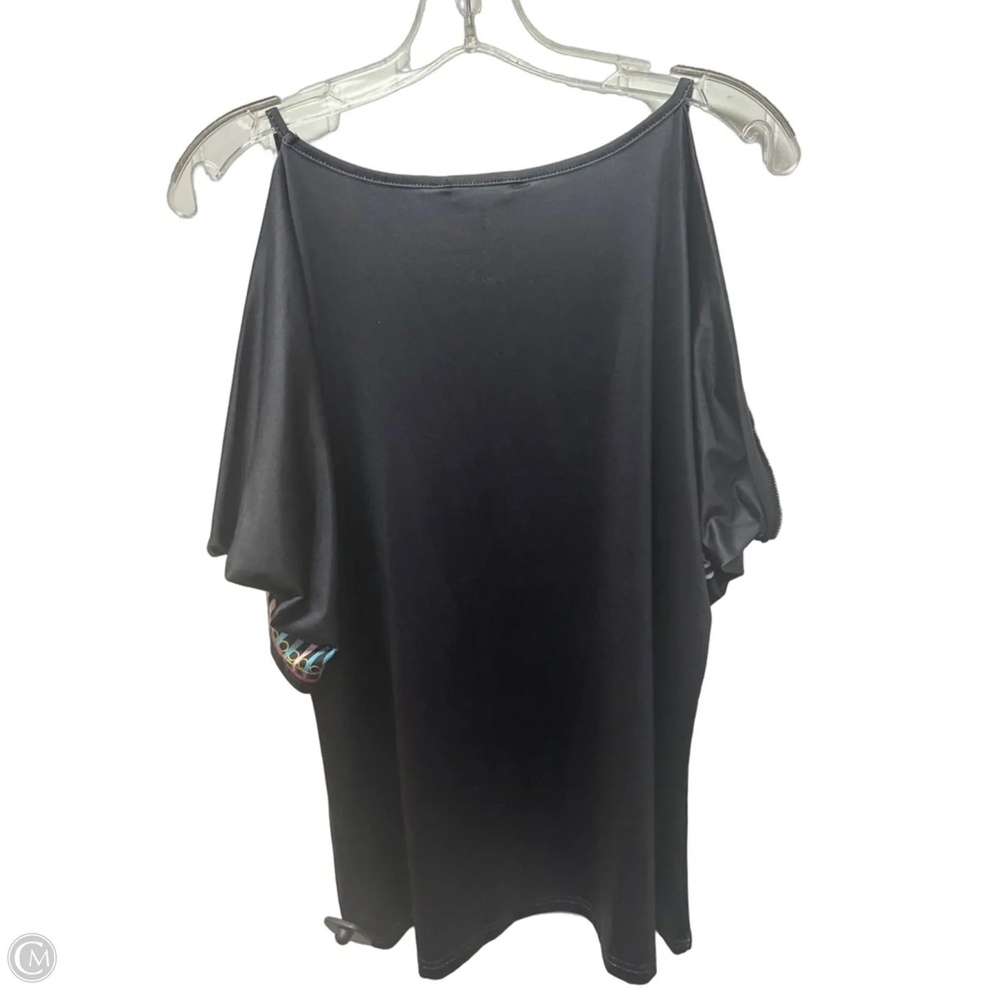 Top Short Sleeve By Noracora In Black, Size: M