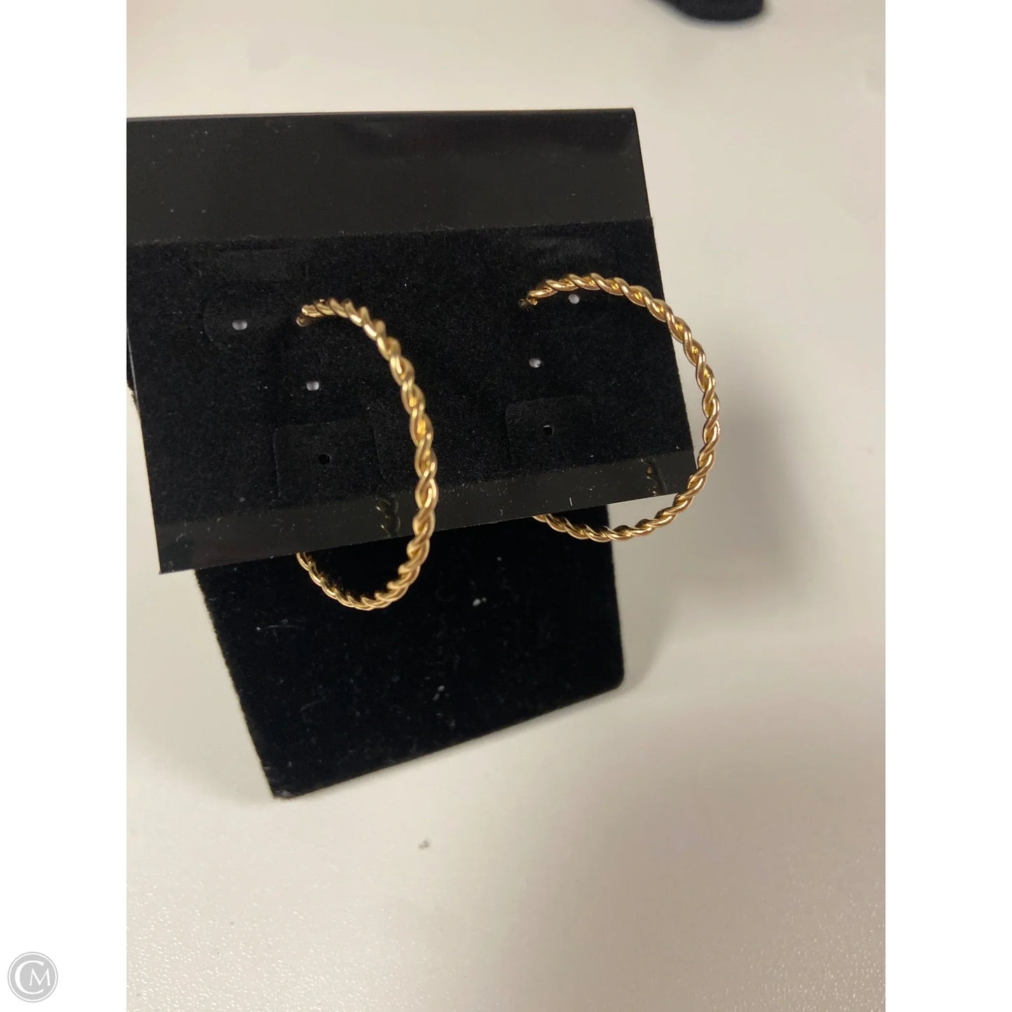 Earrings Hoop By Clothes Mentor, Size: 1