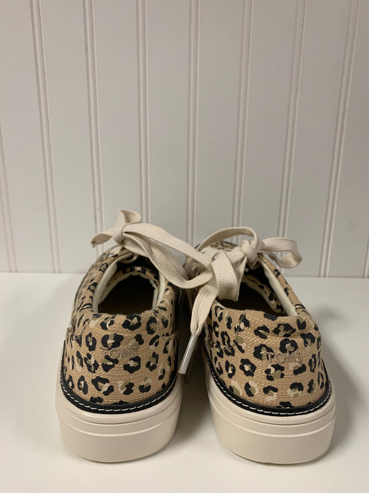 Animal Print Shoes Sneakers Toms, Size 8