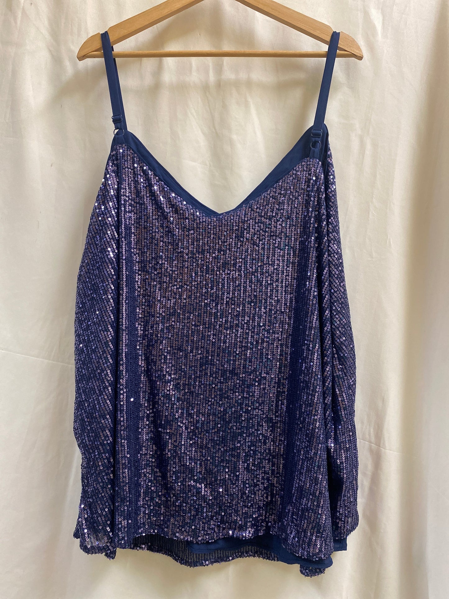 Top Sleeveless By Torrid  Size: 3x