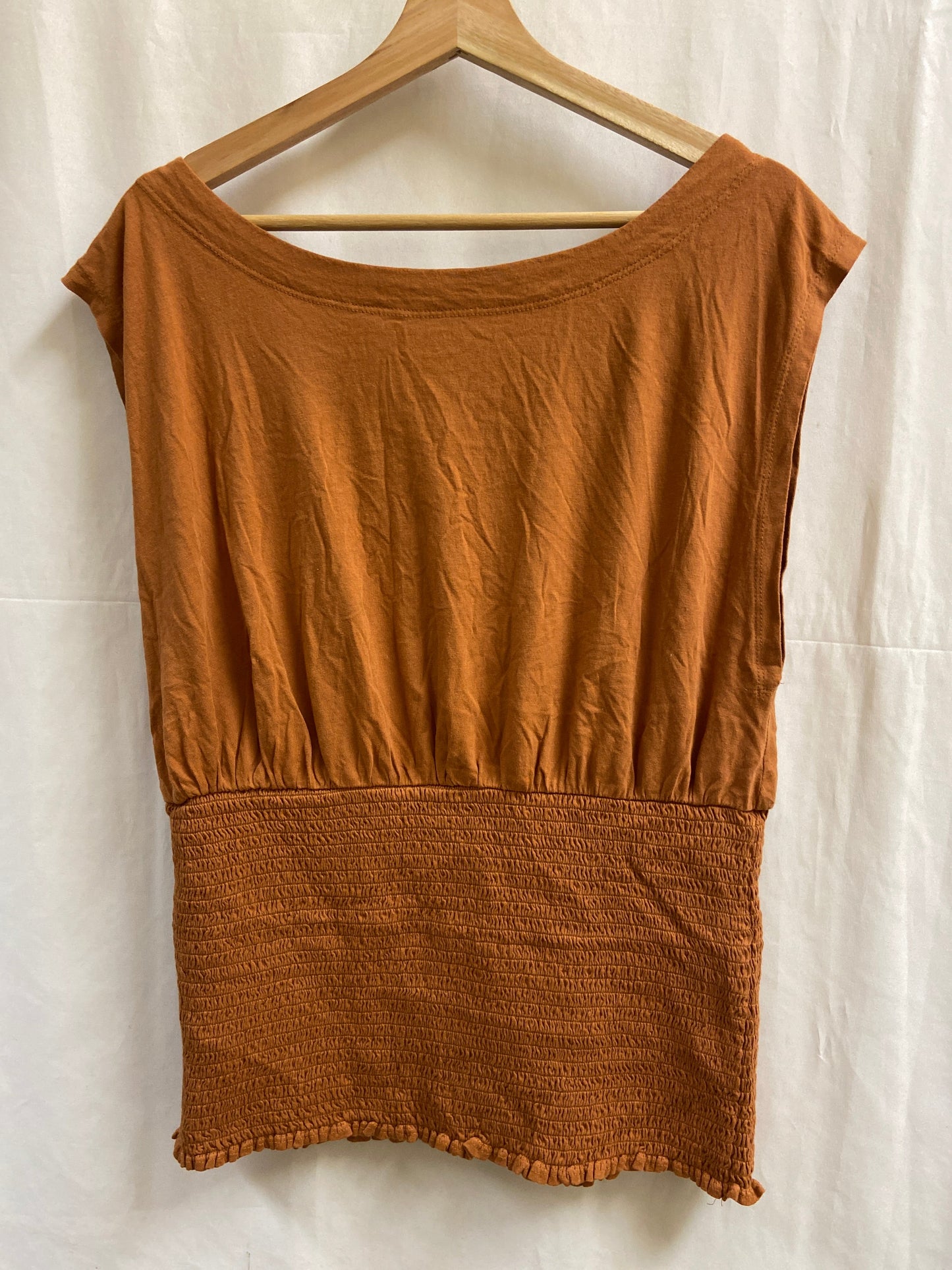 Top Sleeveless By Pilcro  Size: L