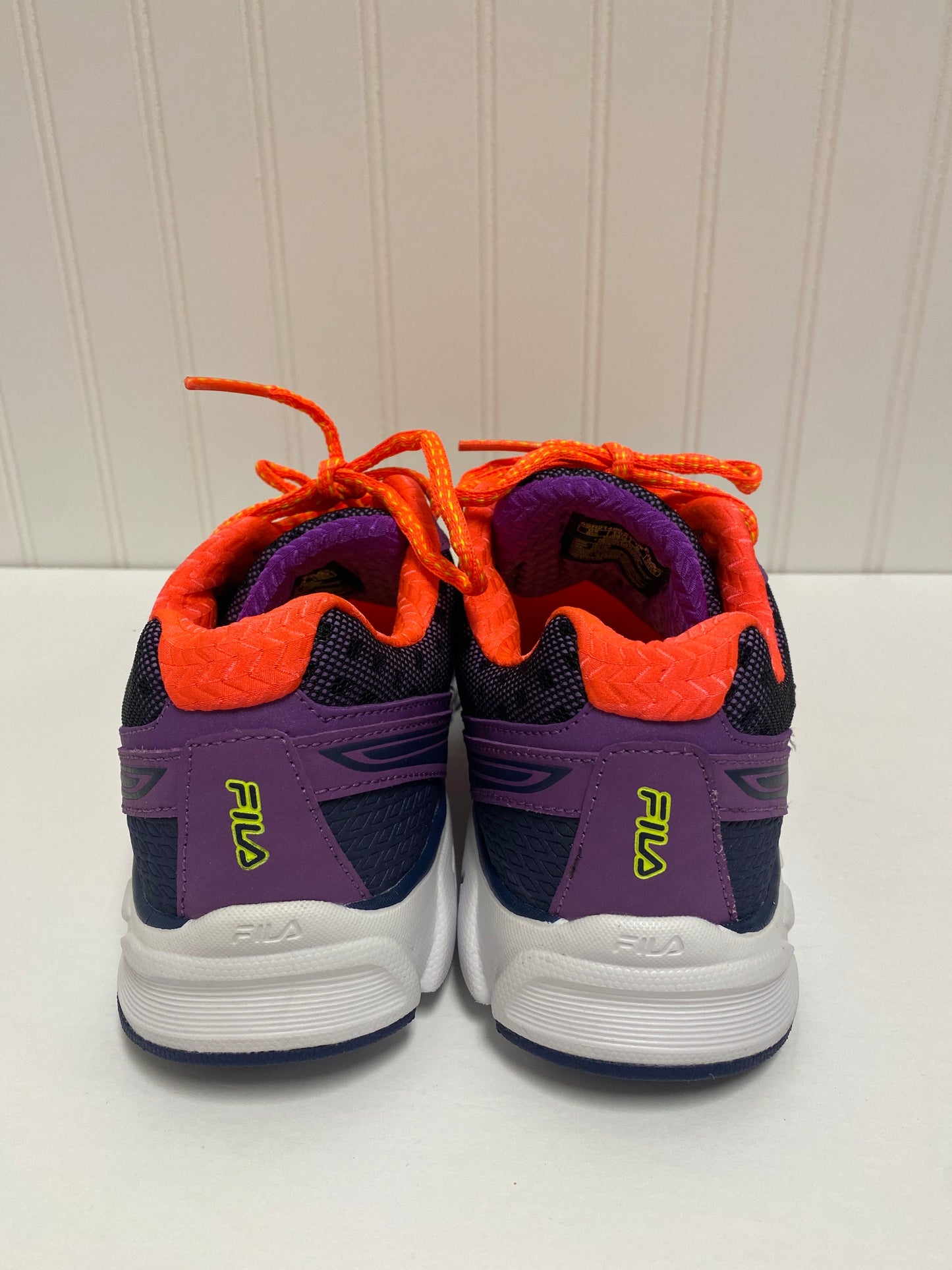 Shoes Sneakers By Fila  Size: 8.5