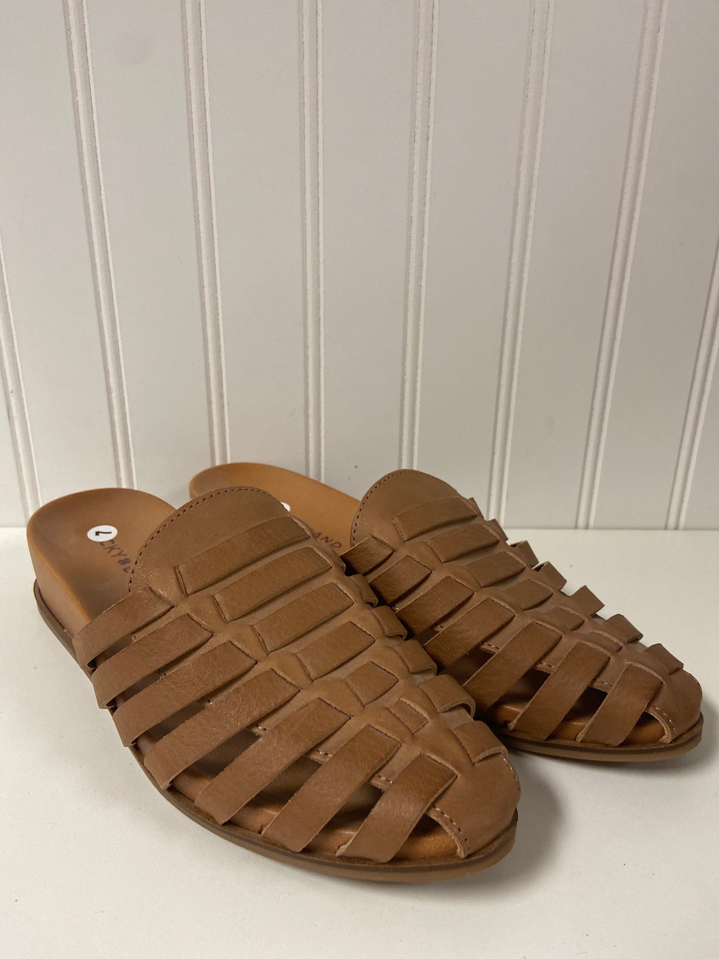 Brown Shoes Flats Lucky Brand, Size 7