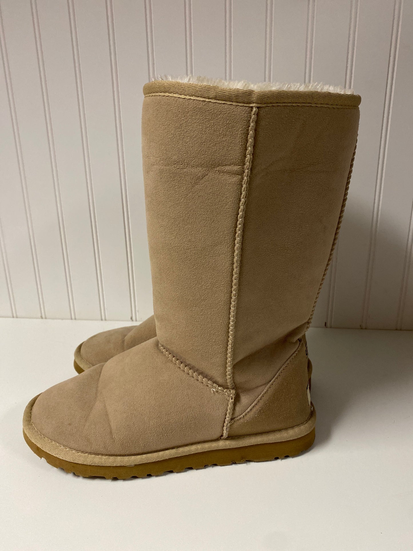 Boots Designer By Ugg In Tan, Size: 9