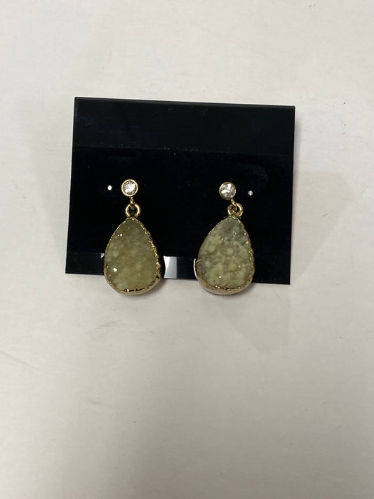 Earrings Dangle/drop By Clothes Mentor