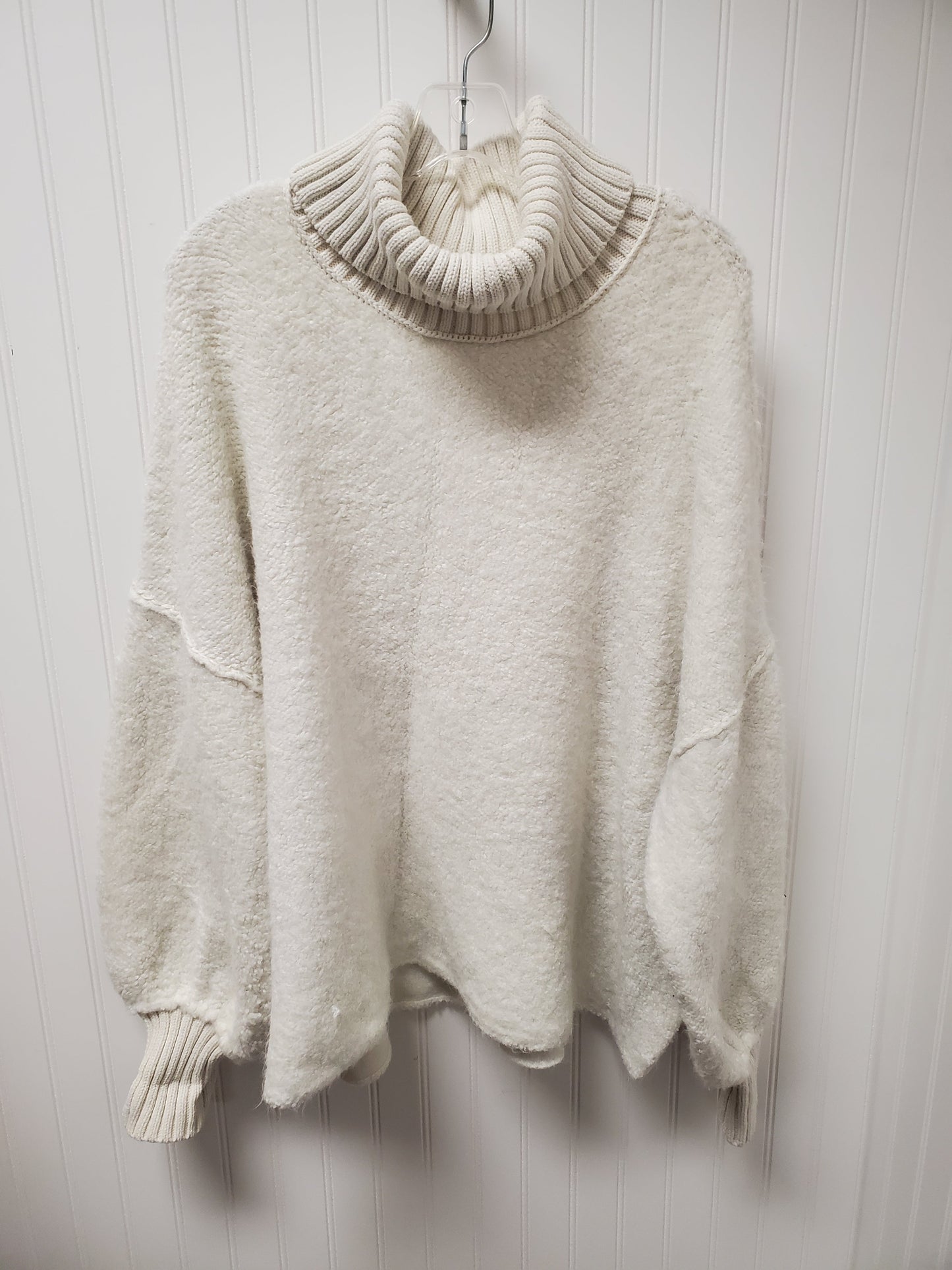 Sweater By Free People  Size: L