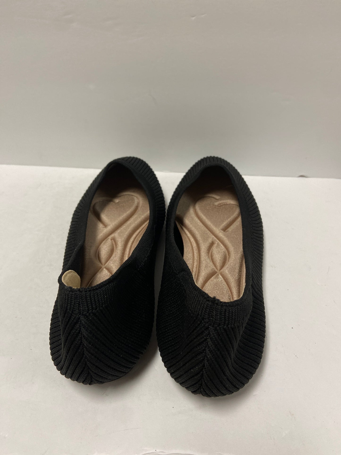 Black Shoes Flats Clothes Mentor, Size 10.5