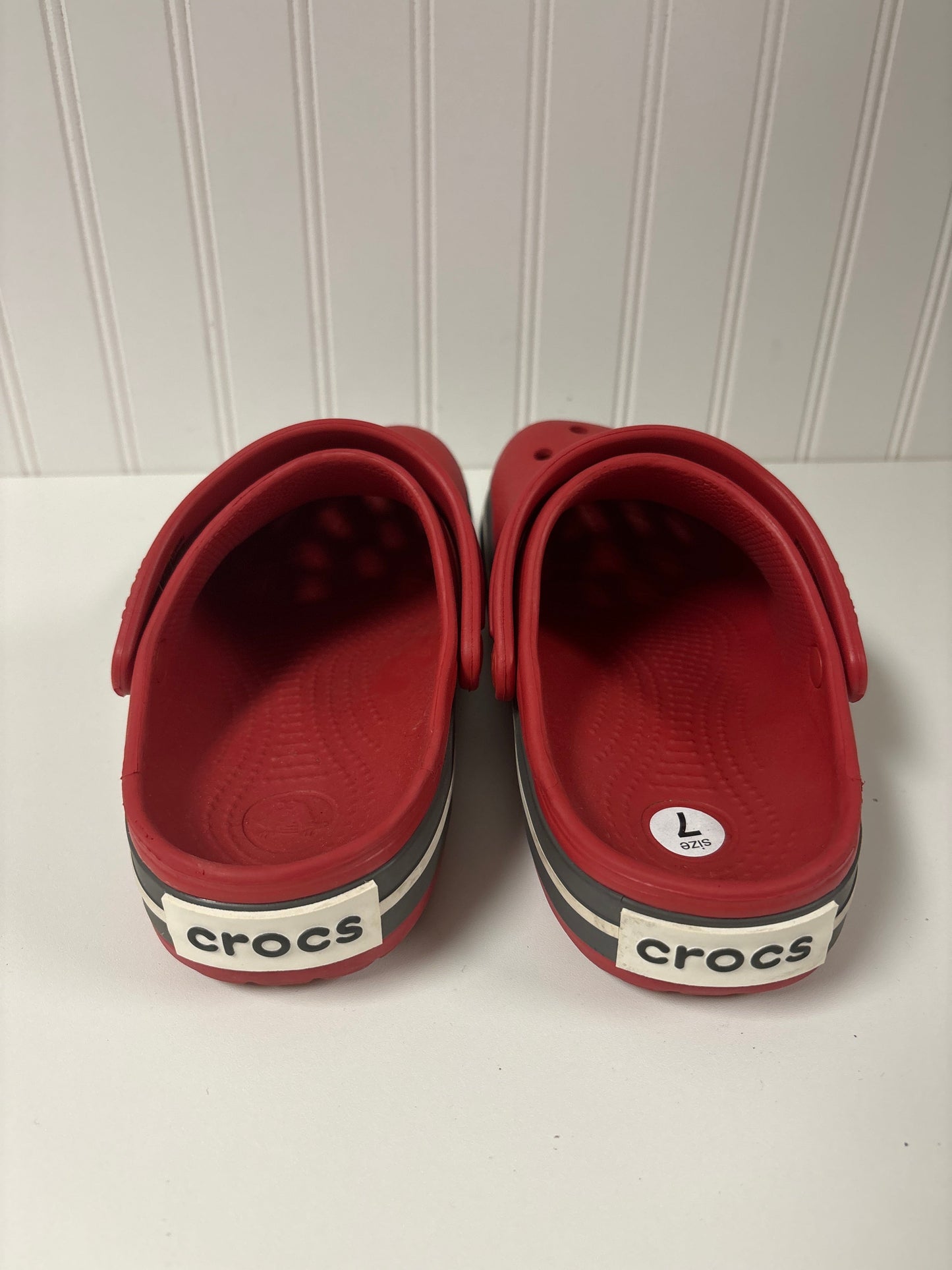 Red Shoes Flats Crocs, Size 7