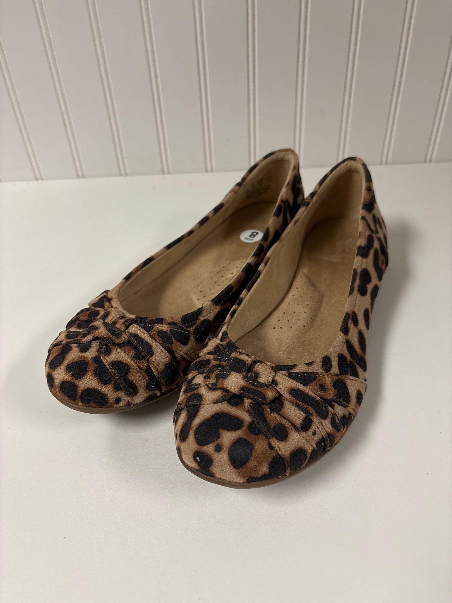 Animal Print Shoes Flats Naturalizer, Size 8