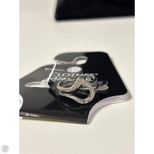 Ring Band By Clothes Mentor, Size: 6