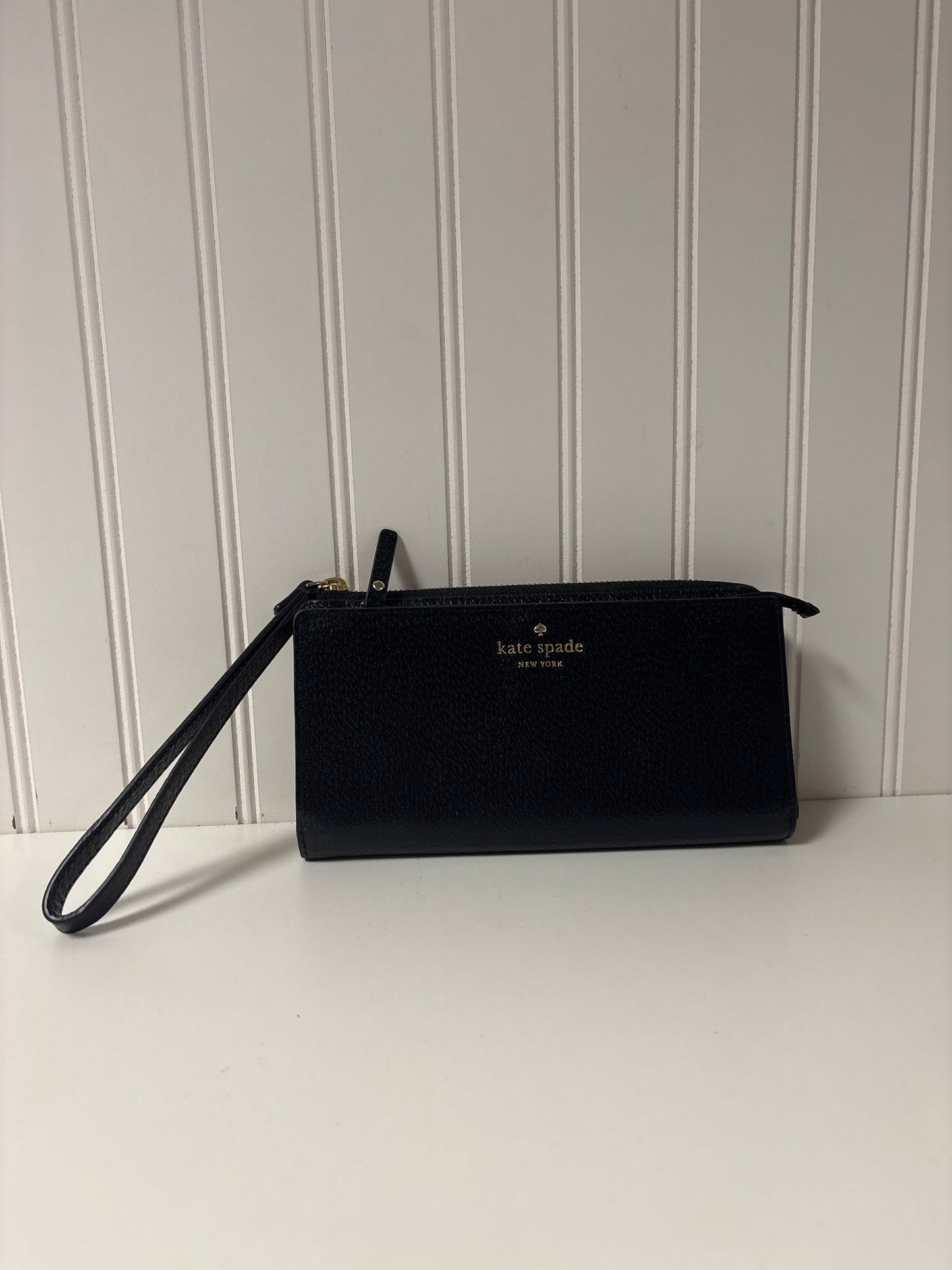 Wristlet Designer By Kate Spade, Size: Medium