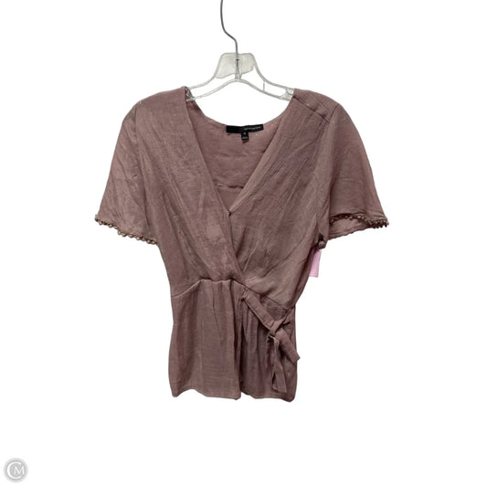 Top Short Sleeve By Harve Bernard In Pink, Size: M