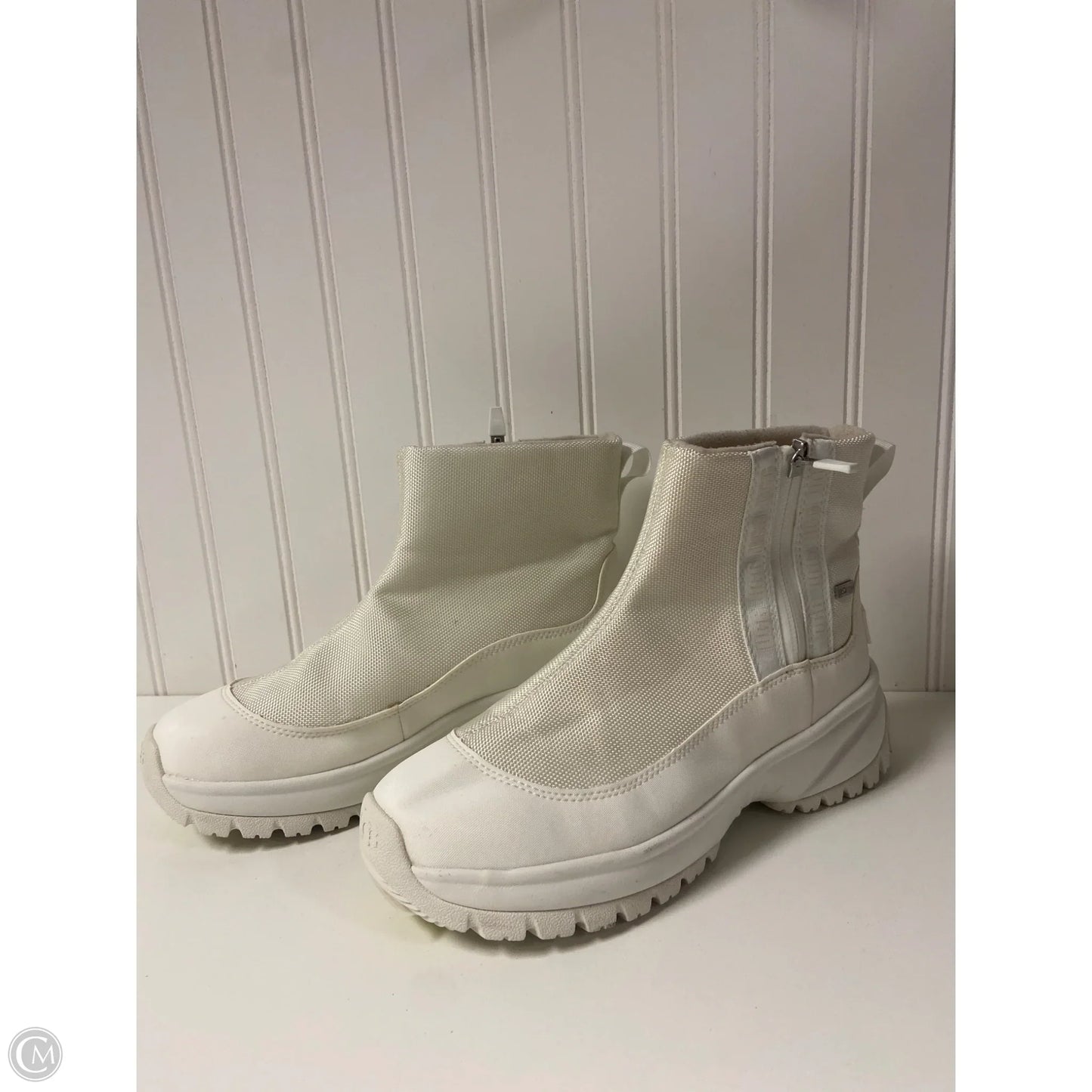 Boots Designer By Ugg In White, Size: 7