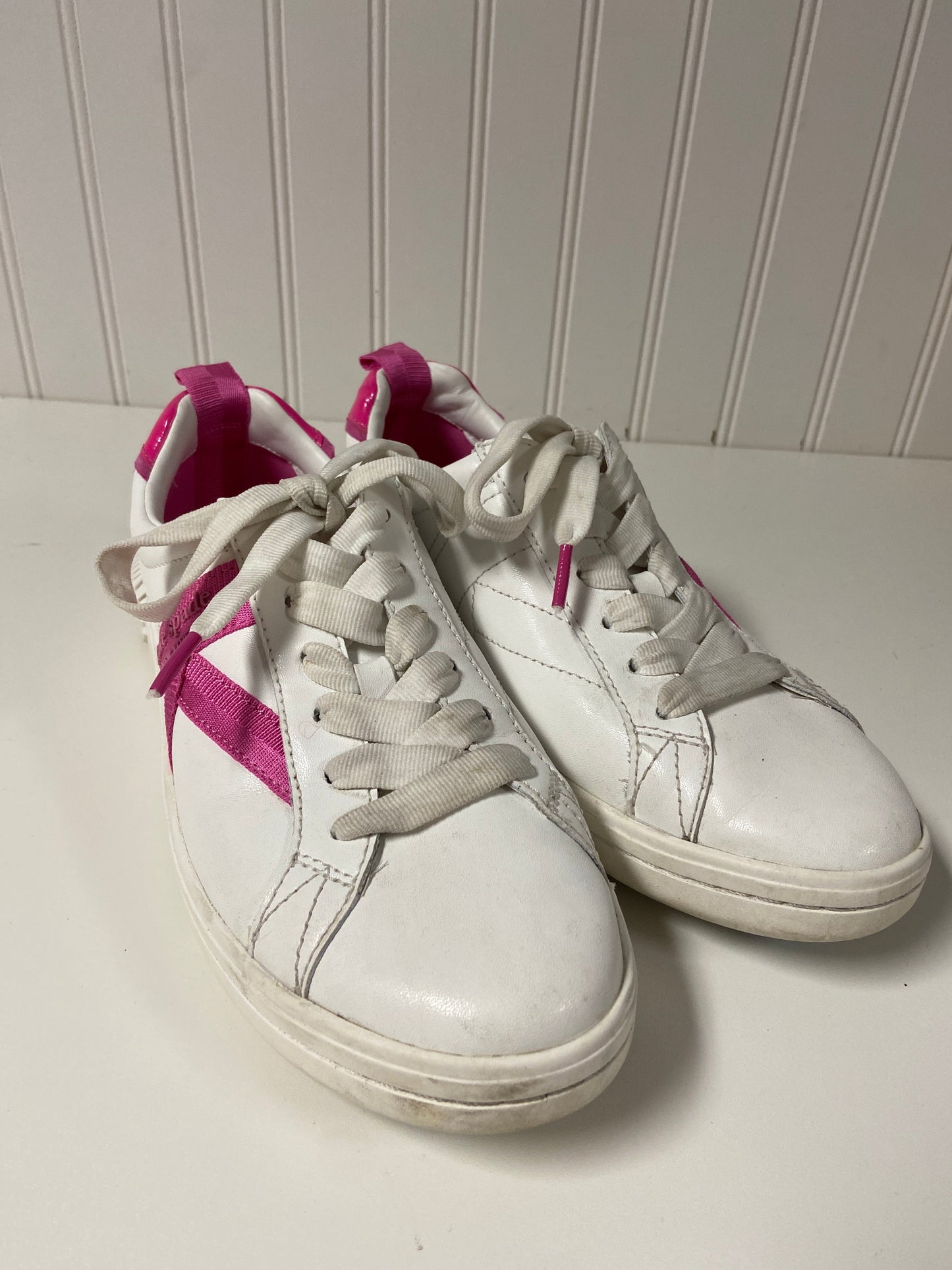 Shoes Designer By Kate Spade In Pink & White, Size: 8.5