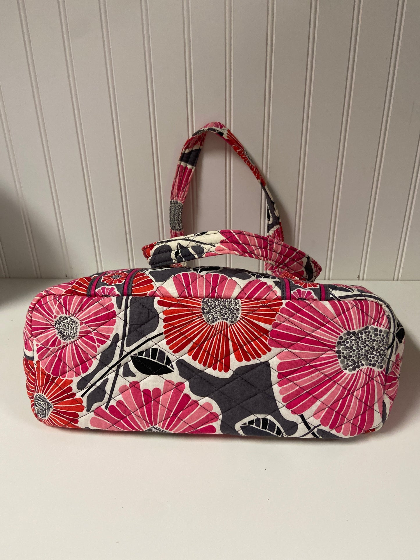 Handbag By Vera Bradley, Size: Medium