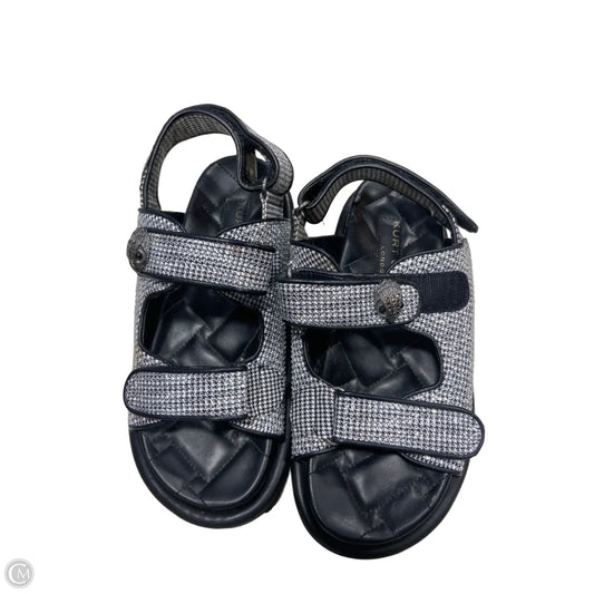Sandals Designer By Kurt Geiger In Black, Size: 6.5