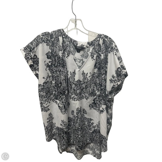 Top Short Sleeve By Simply Vera In Grey, Size: 1x