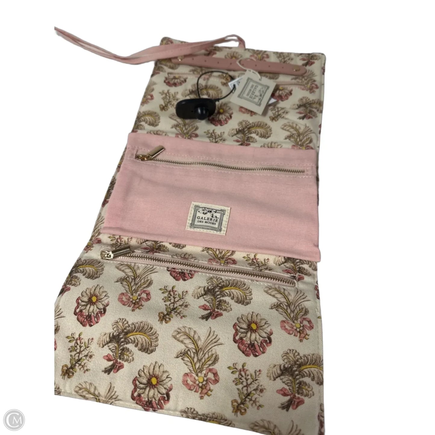 Makeup Bag By Clothes Mentor, Size: Medium