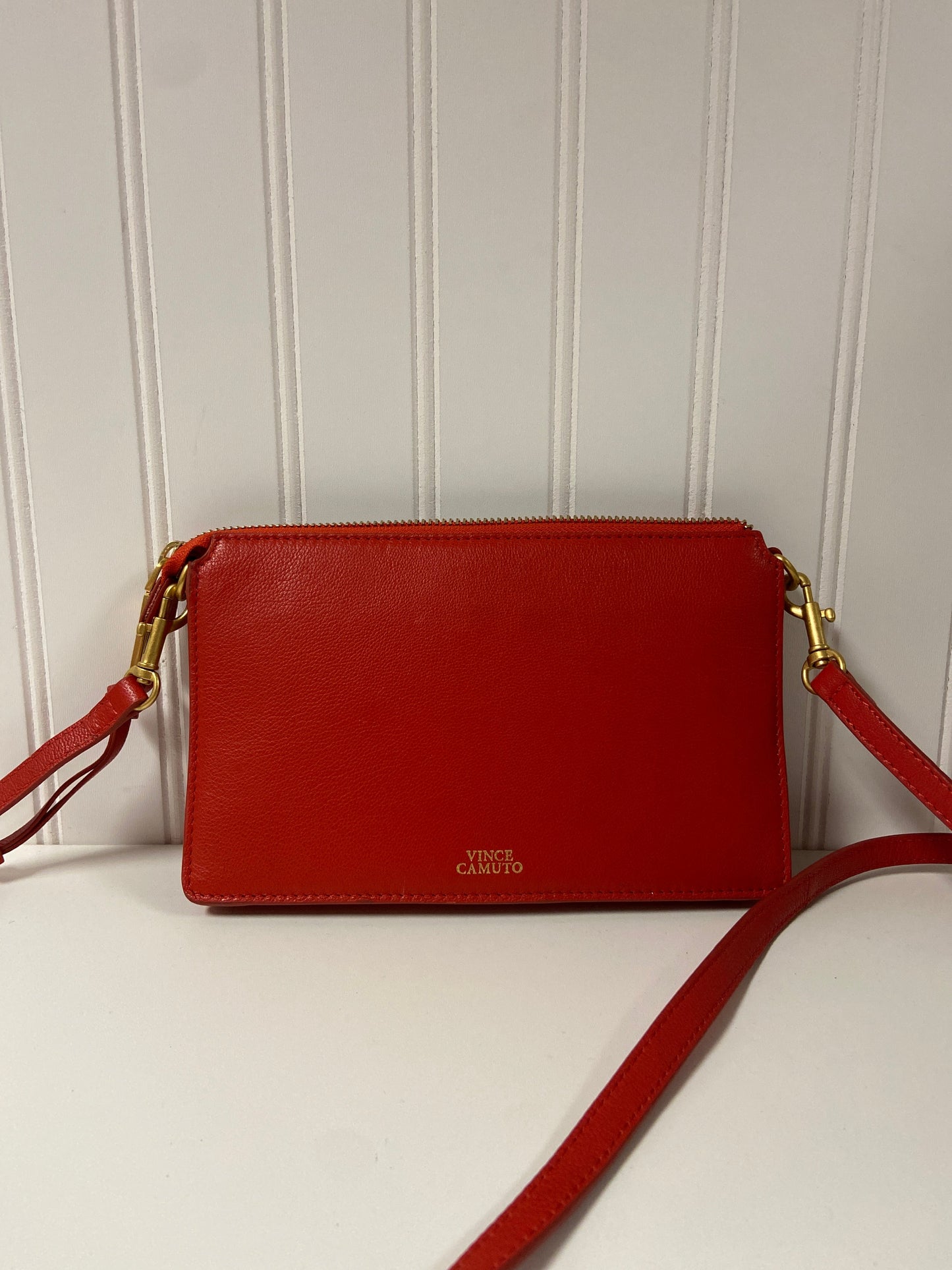 Crossbody Leather By Vince Camuto  Size: Small