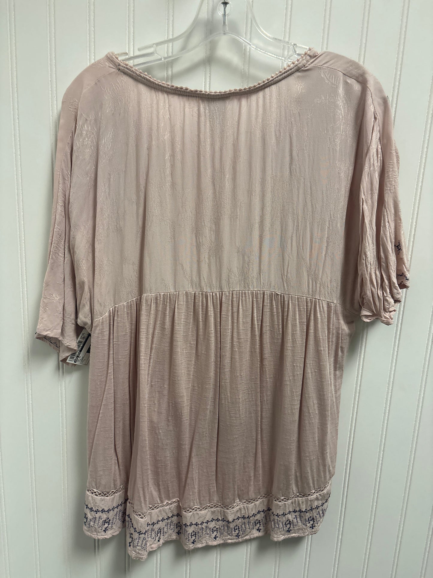 Top Short Sleeve By Knox Rose In Pink, Size: L