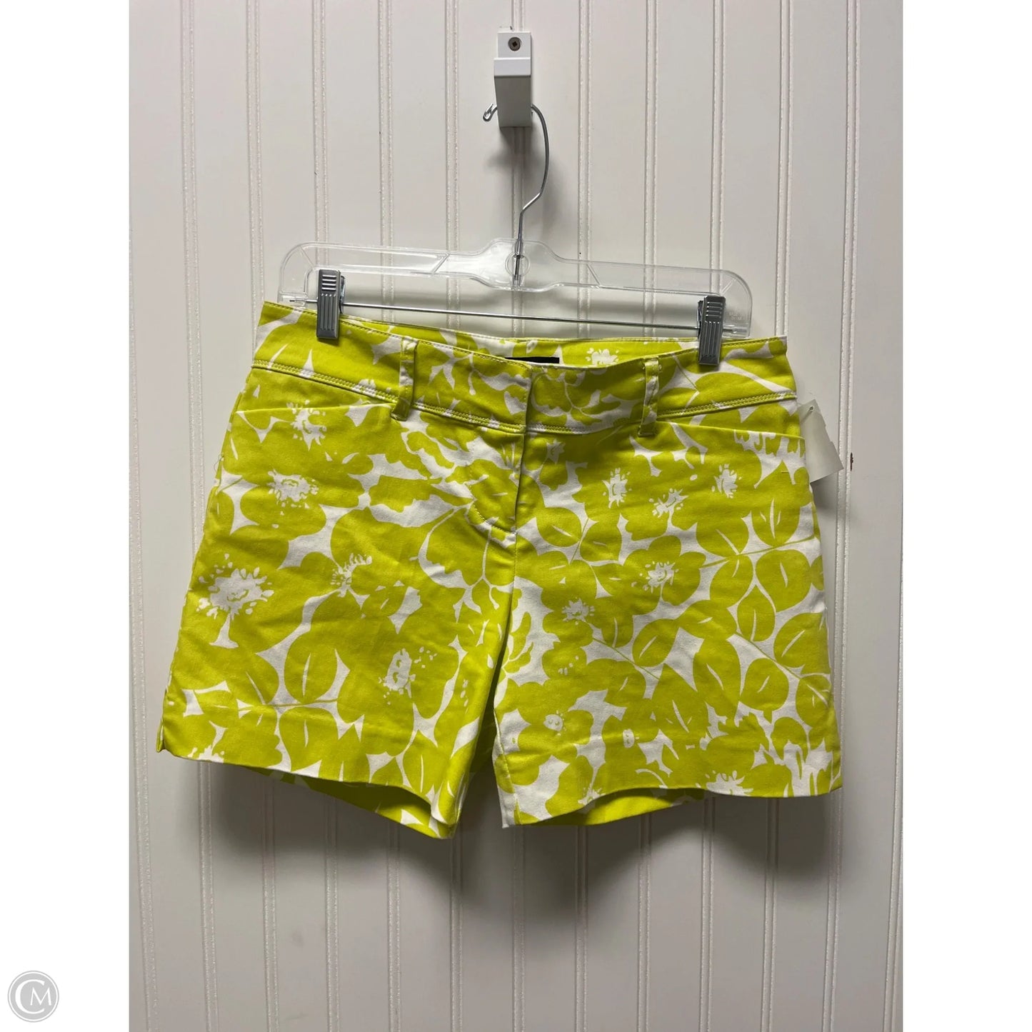 Shorts By Limited In Green, Size: 4