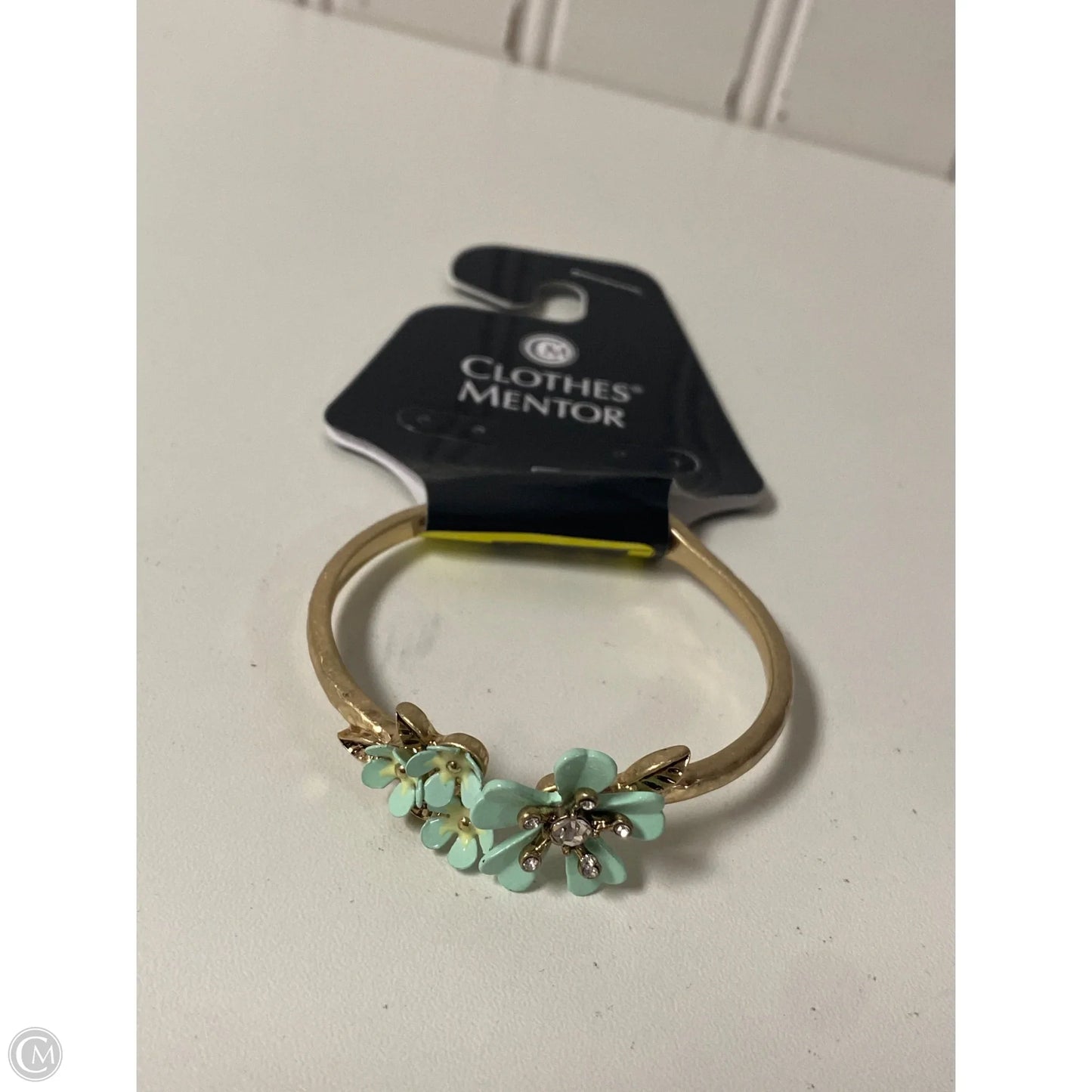 Bracelet Cuff By Clothes Mentor, Size: 1