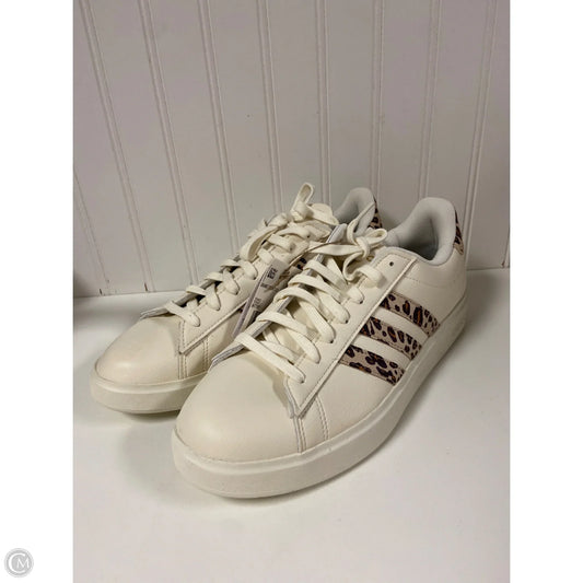 Shoes Sneakers By Adidas In Cream, Size: 9.5