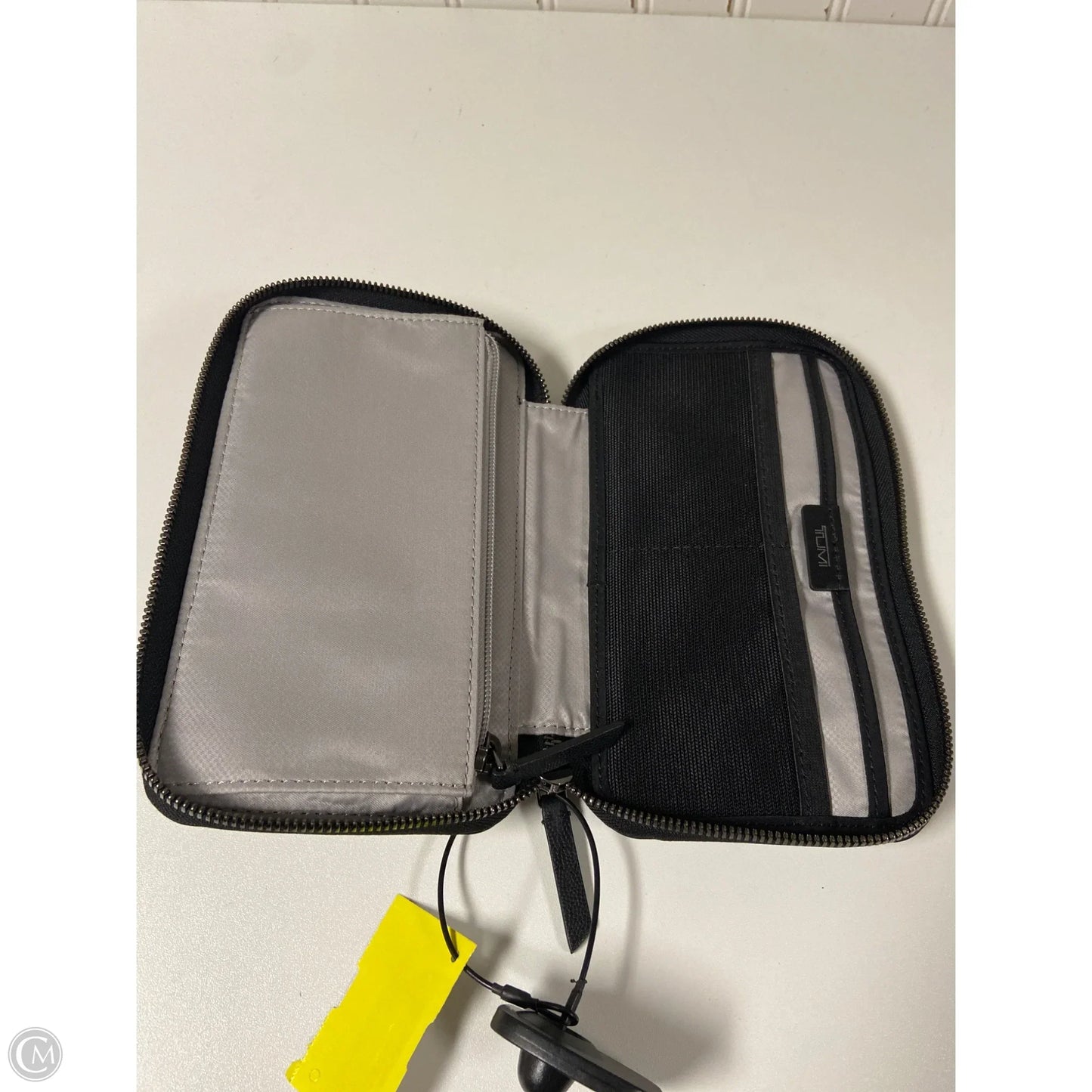 Wallet Designer By Tumi, Size: Large