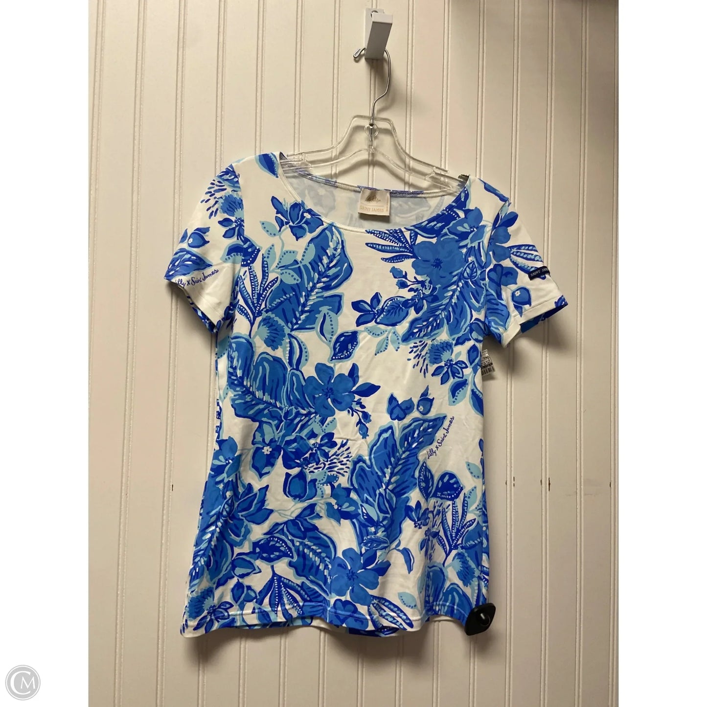 Top Short Sleeve Designer By Lilly Pulitzer In Blue & White, Size: S