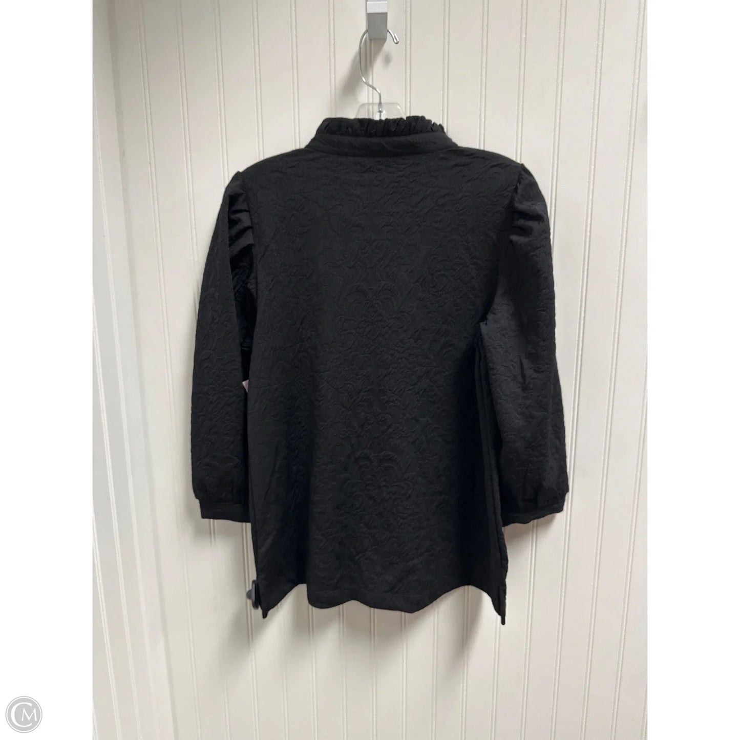 Top Long Sleeve By Crown And Ivy In Black, Size: M
