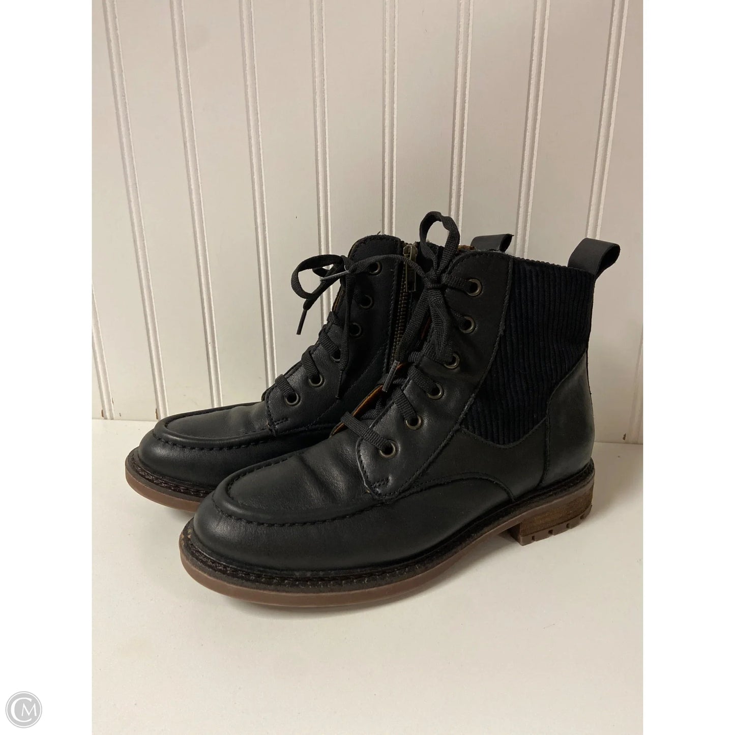 Boots Ankle Flats By Sofft In Black, Size: 8