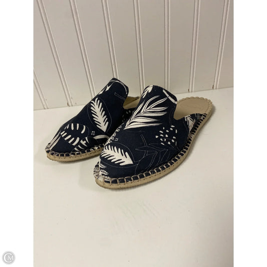 Shoes Flats By Havaianas In Blue & White, Size: 6.5