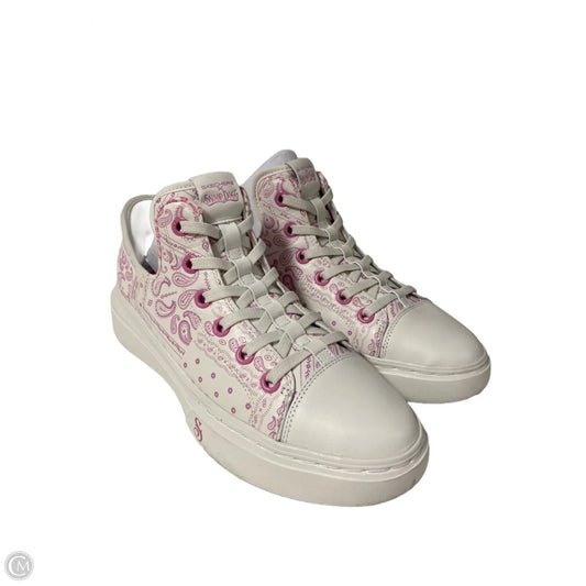 Shoes Sneakers By Skechers In White, Size: 10
