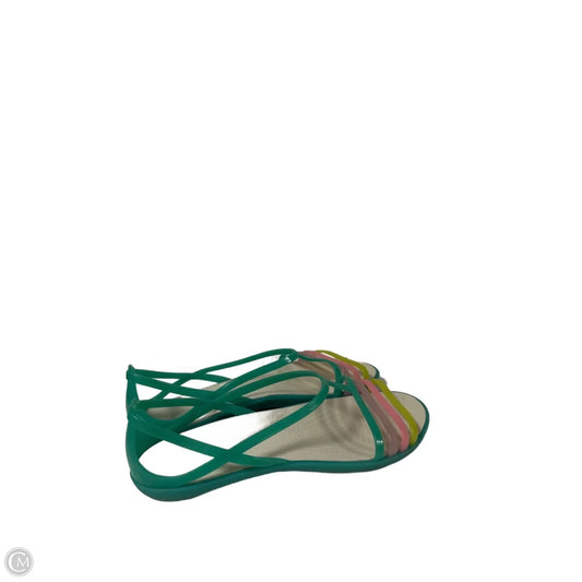 Shoes Flats By Crocs In Multi-colored, Size: 7