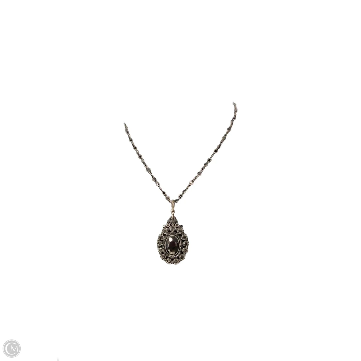 Necklace Pendant By Clothes Mentor, Size: 1