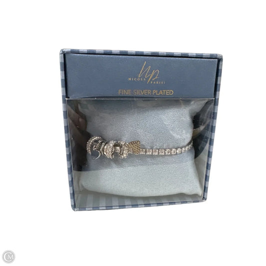 Necklace Charm By Clothes Mentor, Size: 1