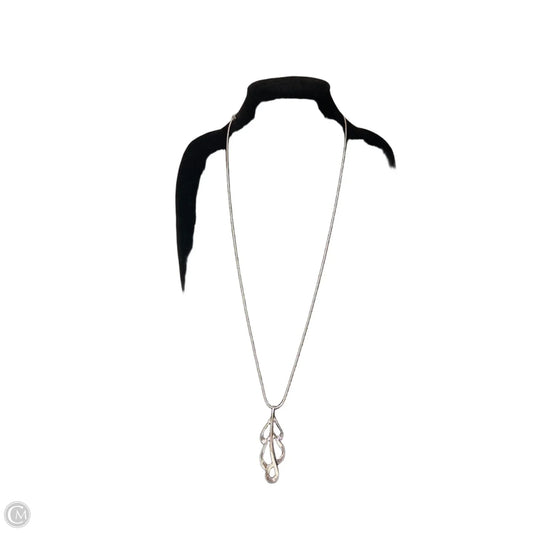 Necklace Pendant By Clothes Mentor, Size: 1