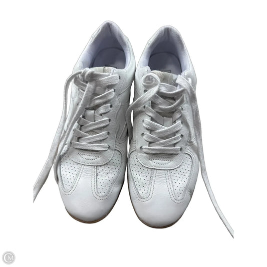 Shoes Sneakers By Clothes Mentor In White, Size: 8