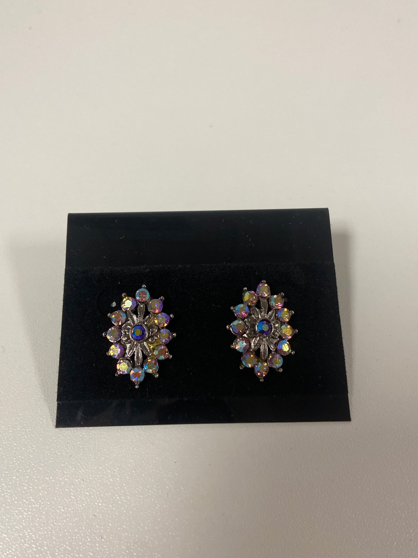 Earrings Stud Clothes Mentor, Size 1